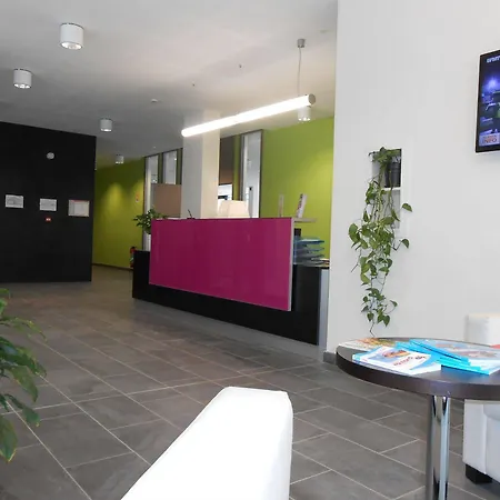 Aparthotel Appart Hotel Odalys City Lyon Confluence 3*