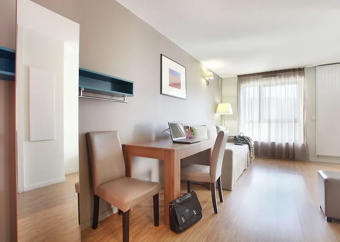 Apartahotel Odalys - Centre Confluence 3*