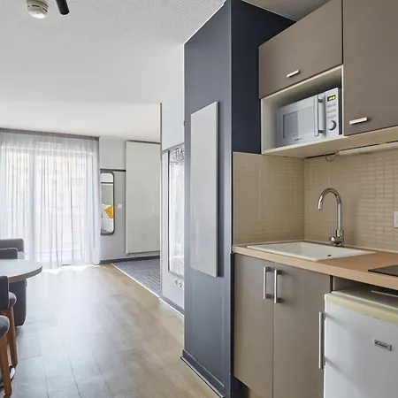 Aparthotel Odalys - Centre Confluence 3*