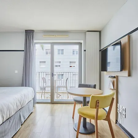 Aparthotel Odalys - Centre Confluence 3*